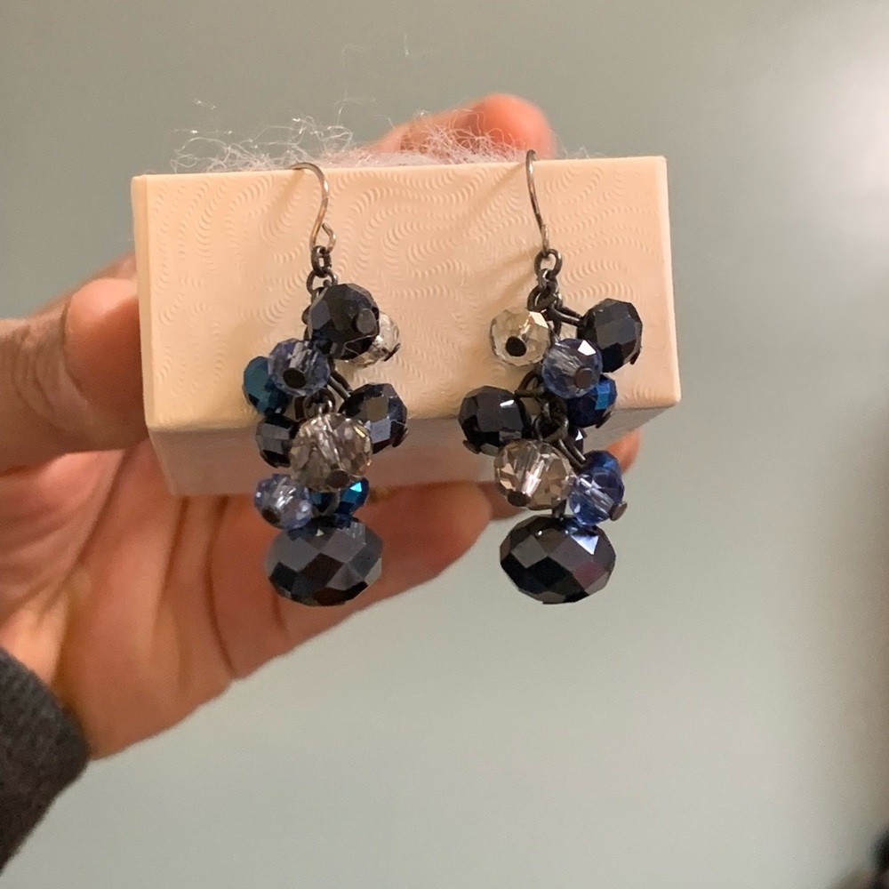 Vintage Crown Trifari blue and silver faceted glass bead earrings